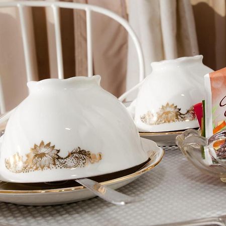 B&B Elisir Албенга Екстериор снимка