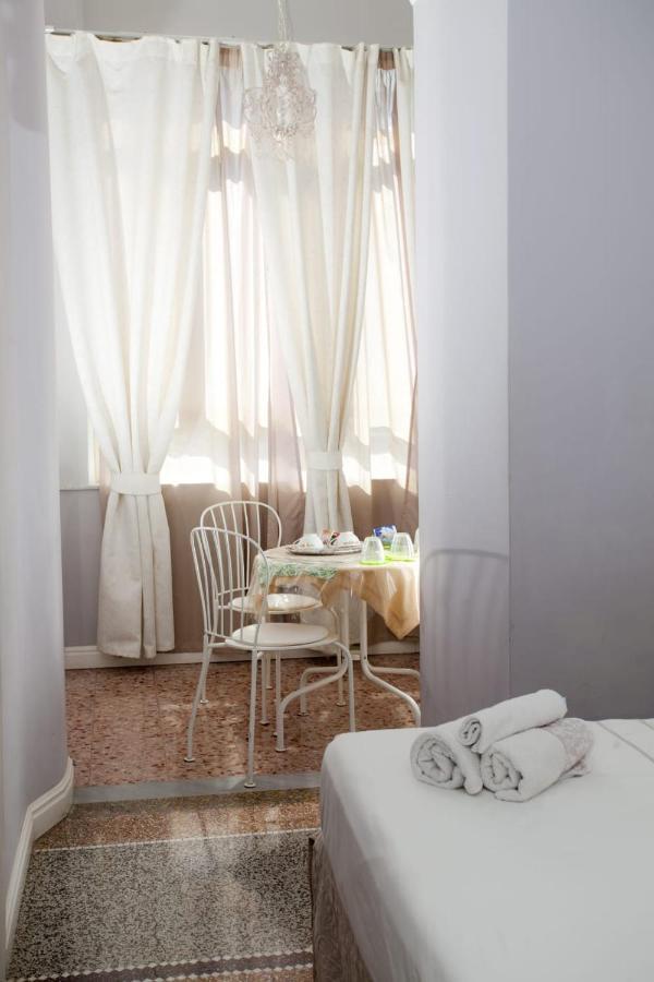 B&B Elisir Албенга Екстериор снимка