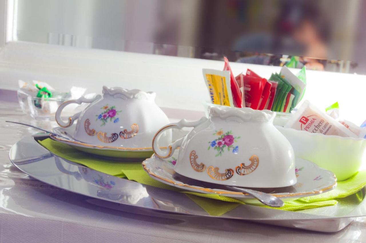 B&B Elisir Албенга Екстериор снимка