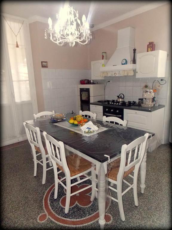 B&B Elisir Албенга Екстериор снимка